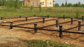 Установка и монтаж - винтовые сваи в Лесосибирске для свайного фундамента дома. Цена от 2078 руб - видео закручивание