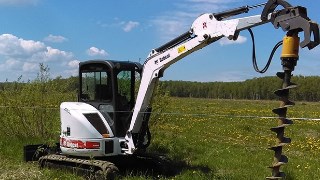 Аренда экскаватора погрузчика с ямобуром в Лесосибирск цена от 1559 руб